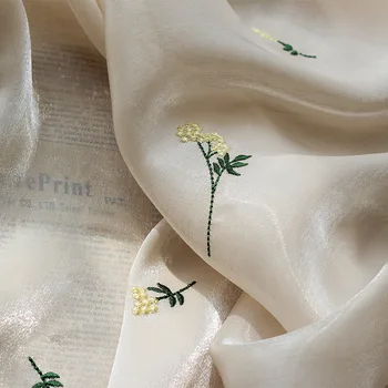 Yeni Parlak İpek Saten İşlemeli Karahindiba Kumaş düğün elbisesi Bahar Ve yaz elbisesi Gömlek Tasarımcı Kumaş