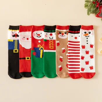 SP & ŞEHIR 3 pairs Yaratıcı Karikatür Sevimli Noel Çorap kadın Yeni Yıl Noel Baba Desenli komik çoraplar Nefes Pamuk Çorap