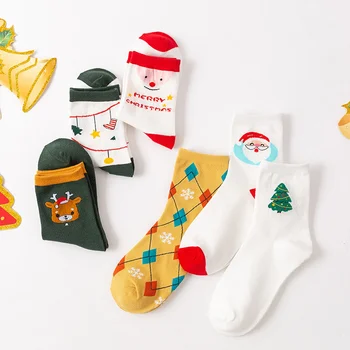 SP ve ŞEHIR Kolej Tarzı Kış Noel Çorap pamuk ipliği Sevimli Karikatür Kısa komik çoraplar Noel Baba Geyik Yeni Yıl Kırmızı Çorap